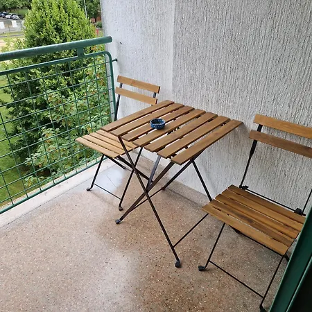 Rozna Dolina, Dom Xiv