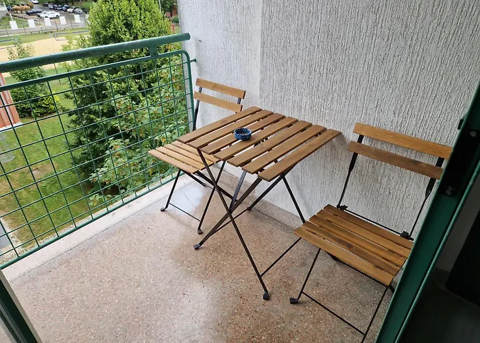 Rozna Dolina, Dom Xiv